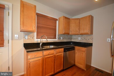 6815 Hastings Dr, Capitol Heights, MD 20743 - photo 7