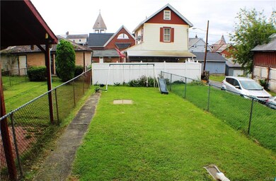 304 1st St, Slatington, PA 18080 - photo 5