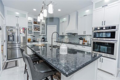 522 S Milanos Rd, Weslaco, TX 78596 - photo 2