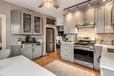 5A Bantry Way unit 3, Boston, MA 02127 - photo 3