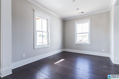 Don't you just love all the natural light pouring 