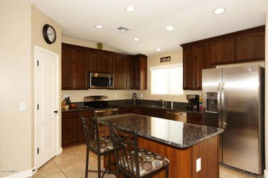 06 Kitchen