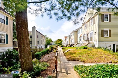 1457 Chatham Ct, Crofton, MD 21114 - photo 2