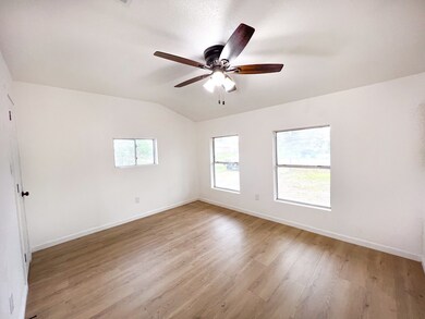 2423 Woodard St, Houston, TX 77026 - photo 7