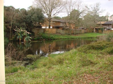 7652 Melissa Ct N, Jacksonville, FL 32210 - photo 2