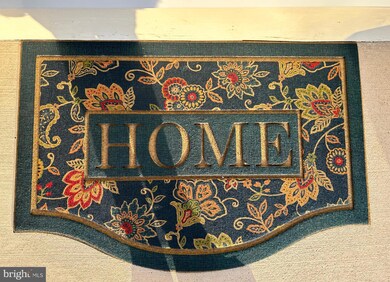 11411 Strawberry Glenn Ln, Glenn Dale, MD 20769 - photo 3