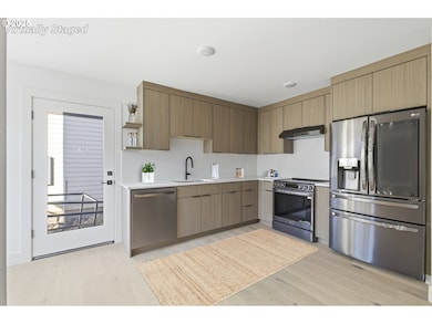 233 E Ave unit E, Lake Oswego, OR 97034 - photo 7