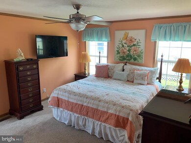 112 Berts Dr, Lothian, MD 20711 - photo 6