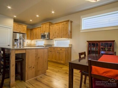 61052 Manhae Loop, Bend, OR 97702 - photo 5