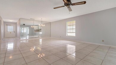 Living area (2)