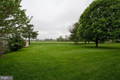 23 Aspen Dr, Leola, PA 17540 - photo 5