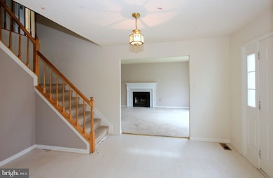 3404 Forsythia Ln, Burtonsville, MD 20866 - photo 3