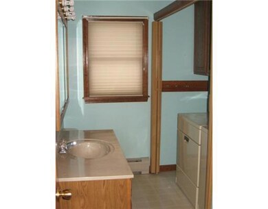 Bathroom. full bath w/laundry