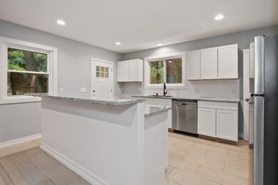 03_3958RedArrowHwy_5_Kitchen_LowRes
