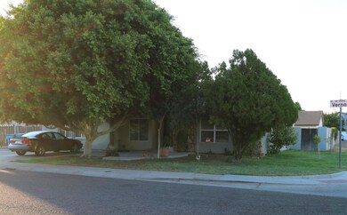 4402 Curb