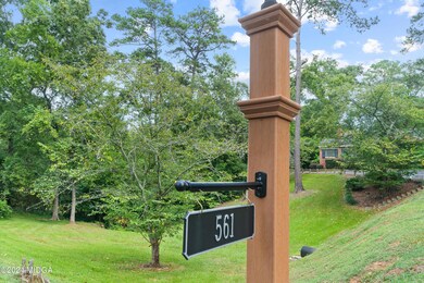 561 Corbin Ave-06758