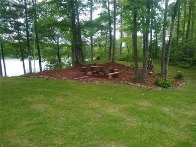 Nicely manicured yard