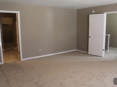 10149 Apple Blossom Cir, Fishers, IN 46038 - photo 6