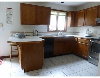 32 Warburton Way, Northampton, MA 01060 - photo 6