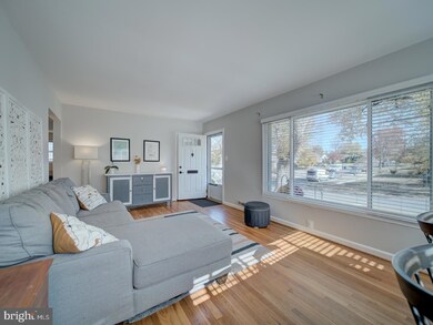 11904 Lafayette Dr, Silver Spring, MD 20902 - photo 4