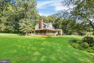 660 Ad Hoc Rd, Great Falls, VA 22066 - photo 5