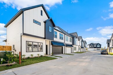 6702 Metro Blvd unit 12, Houston, TX 77083 - photo 3