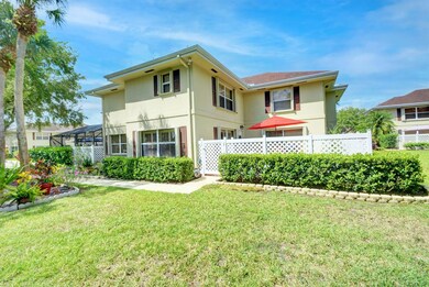 19 Amherst Ct unit A, Royal Palm Beach, FL 33411 - photo 4