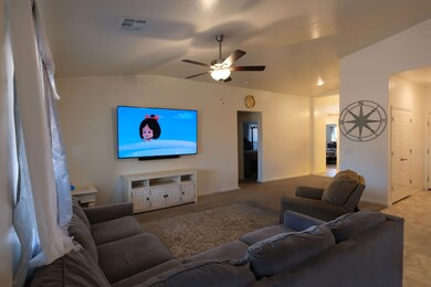 2-LivingRoom2
