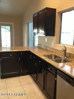 kitchen granite 2