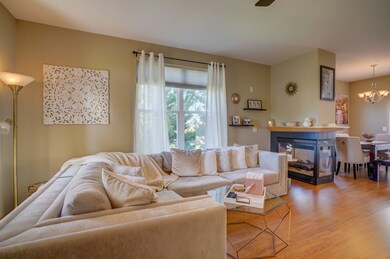 87 S Gardens Way unit 2001, Fitchburg, WI 53711 - photo 6