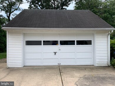 218 S Maple Ave, Maple Shade, NJ 08052 - photo 3