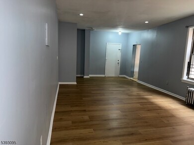 433 Lincoln Ave unit 7, Orange, NJ 07050 - photo 3