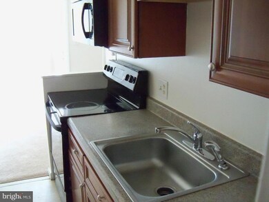 6437 Richmond Hwy unit 104, Alexandria, VA 22306 - photo 4