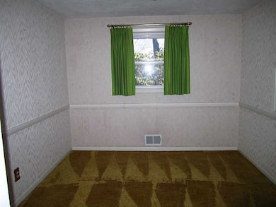 14 Tomahawk Ct, Warwick, RI 02886 - photo 7