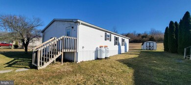 60 Meadowview Dr, New Bloomfield, PA 17068 - photo 3