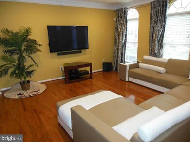 25838 Norrington Square, Chantilly, VA 20152 - photo 4