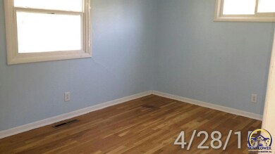 1301 SW 32nd St, Topeka, KS 66611 - photo 6