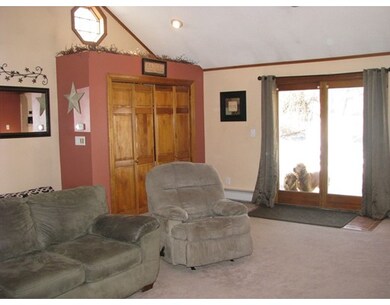 22 Smyrna St, West Springfield, MA 01089 - photo 6