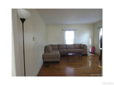 Exterior Front Living room