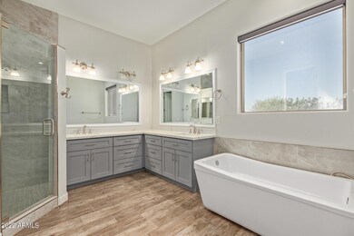 2709 W Primrose Path