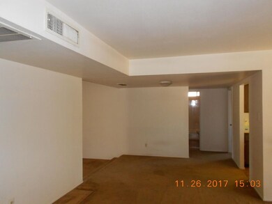 3548 W Hearn Road 008