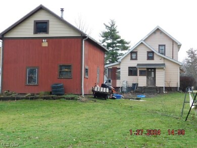 39 W Ashtabula St, Jefferson, OH 44047 - photo 2