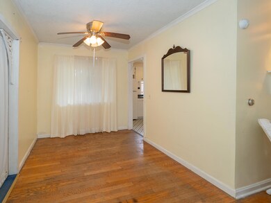 4737 O Park-107