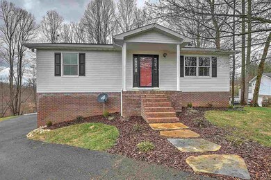 152 Ridge Circle Dr, Fall Branch, TN 37656 - photo 2