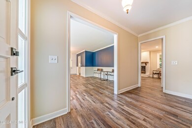 318 W Blackbeard Rd, Wilmington, NC 28409 - photo 4