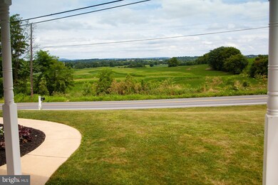 606 Fairview Rd, Mount Joy, PA 17552 - photo 4