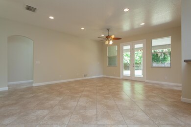 4380 Everglades St-15