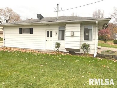 2319 3rd St, Moline, IL 61265 - photo 2