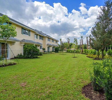 4605 Windmill Ln, Davie, FL 33328 - photo 5