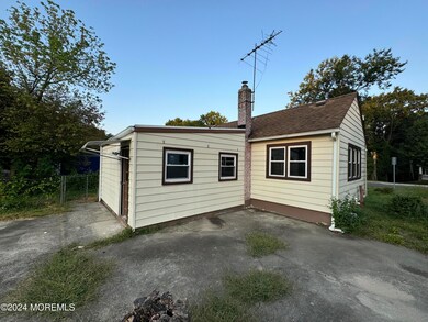 769 Cliffwood Ave, Keyport, NJ 07735 - photo 3